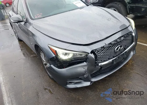 2015 Infiniti Q50 Premium z USA, uszkodzony, nr VIN JN1BV7AP8FM341892